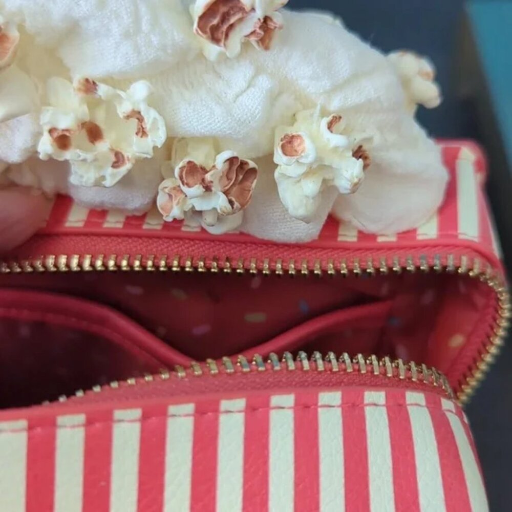 Disney Eats Parks Popcorn Crossbody Bag Brand New - Picture 10 of 13